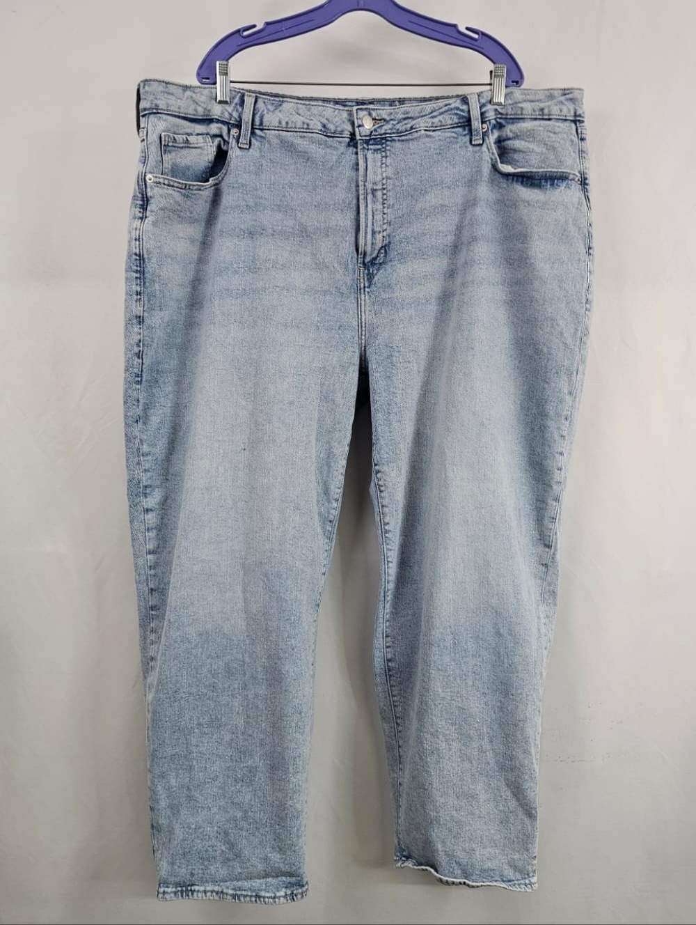 Old Navy Plus Size High Rise Curvy O.G. Loose Jeans Luna Whisper Light Wash, 26